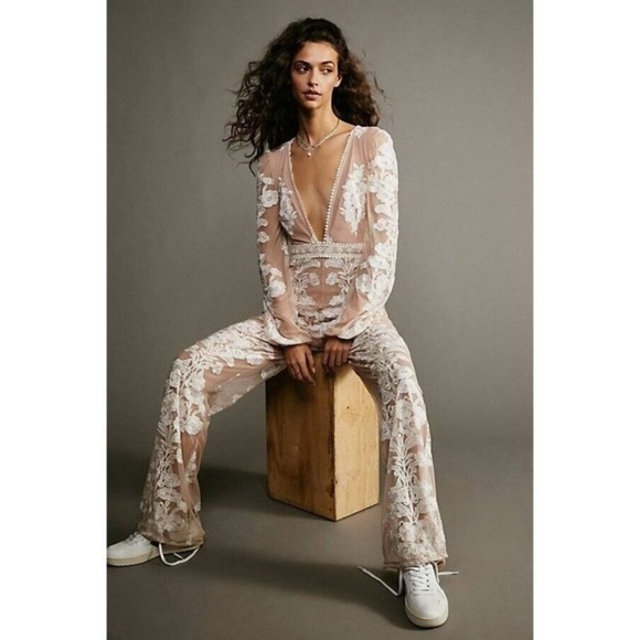 Free People x For love Lemons Temecula Embroidered Lace Jumpsuit size small new - Picture 5 of 11